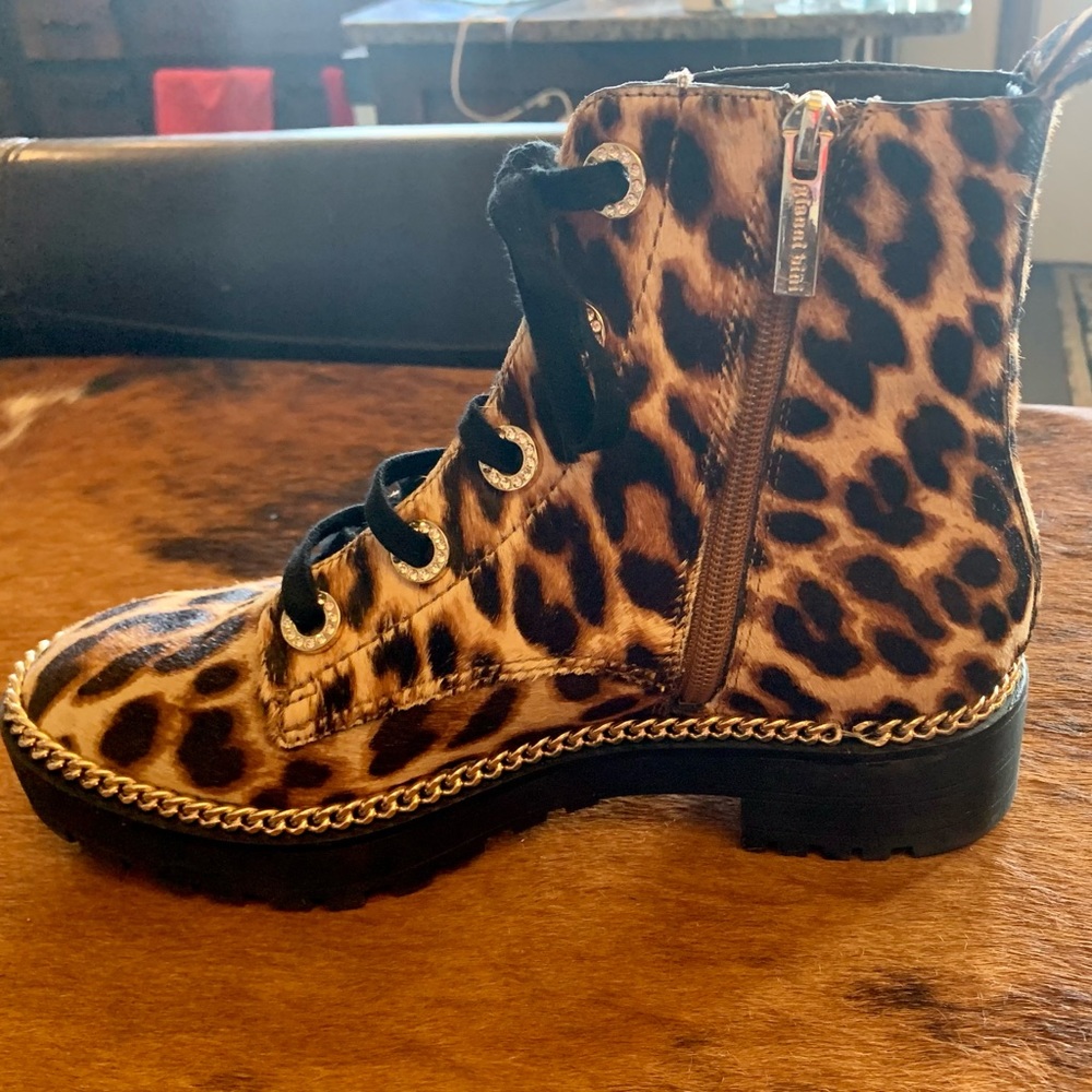 VINCE CAMUTO LEOPARD COMBAT BOOTS